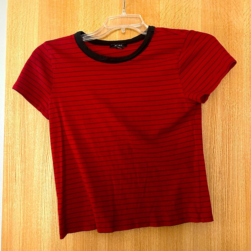 Forever 21 crop top size large